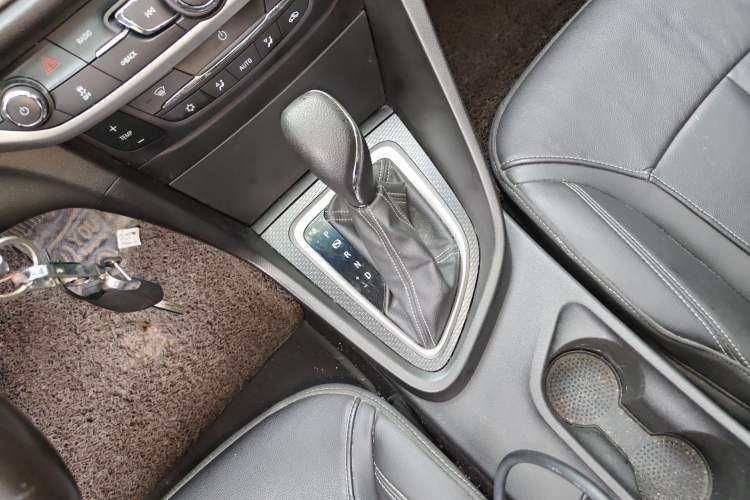 Used Buick GT 2019 18T Automatic Connected Elite Model China VI Standard Gear Lever