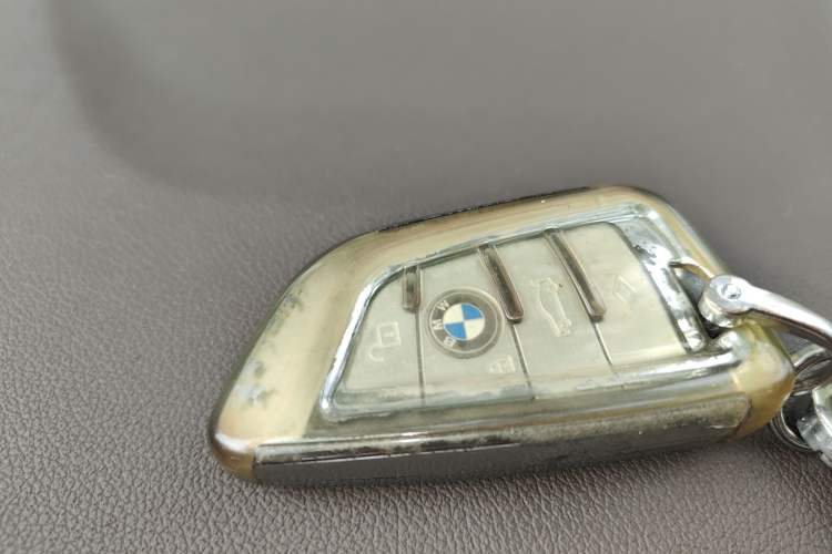 Used BMW 5 Series 2020 530Li Leading Edition Luxury Package Vehicle Key