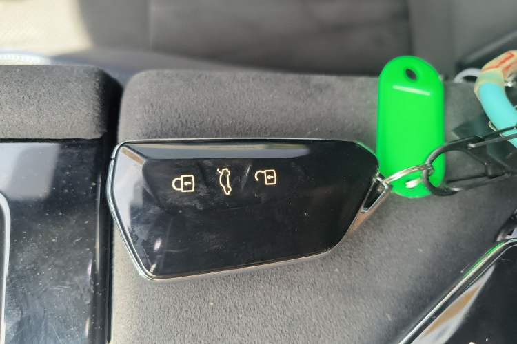 Used Volkswagen Teramont 2025 Tiguan Pro 450TSI Four-Wheel Drive Summit Edition
