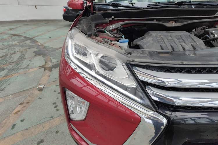 Used Mitsubishi Eclipse Cross 2019 1.5T CVT Two-Wheel Drive Dream Edition China VI Standard