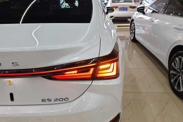 Used Lexus ES 2025 200 Premium Edition
