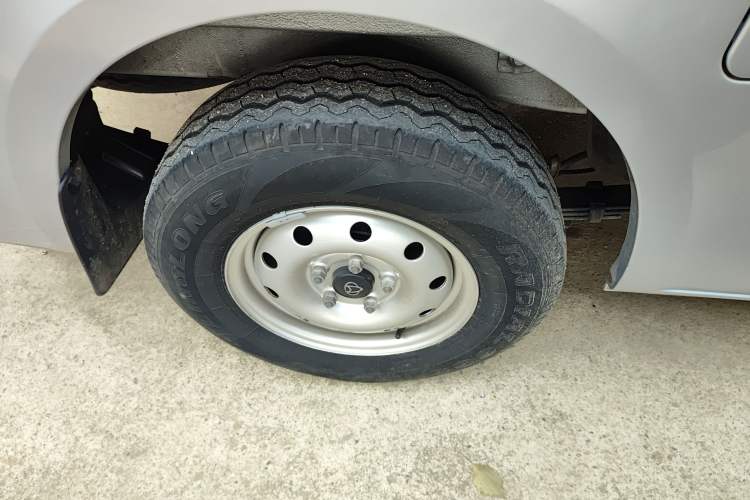 Used CHANGAN KAICHENG Ruixing M60 2023 1.5L GDI Comfort-Class Passenger Vehicle 6/7 Seats Exterior 5