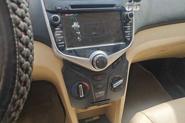 Used Chery Fengyun 2 2016 1.5L Manual Value Edition Audio And AC Panel