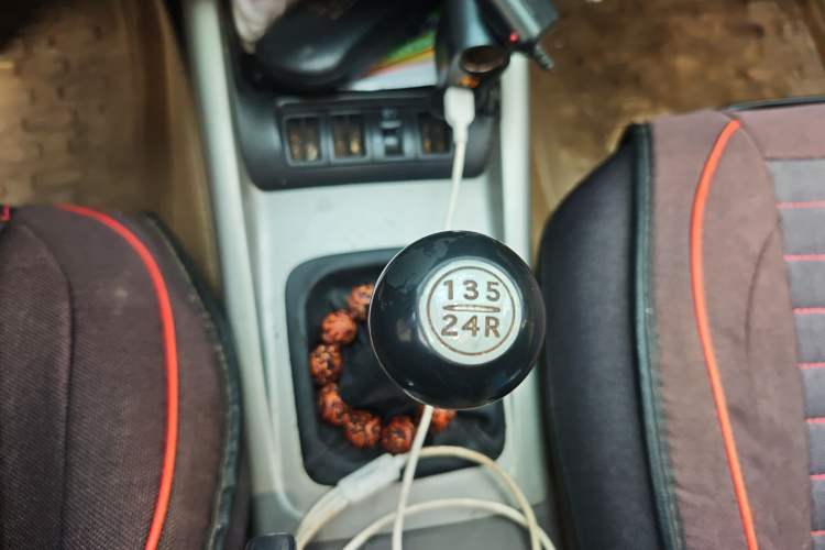 Used Hyundai Elantra 2011 1.6L Manual Comfort Version
