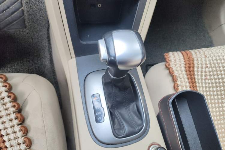 Used Roewe 350 2014 1.5L Automatic Xunda Edition
