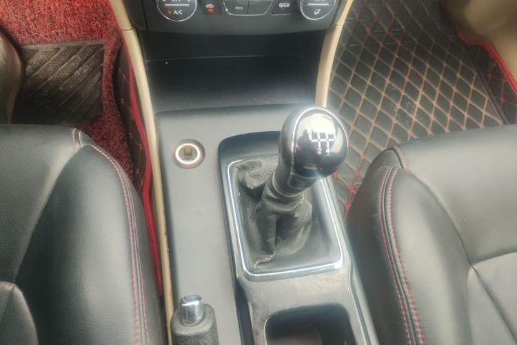 Used Bestune B50 2013 1.6L manual luxury version