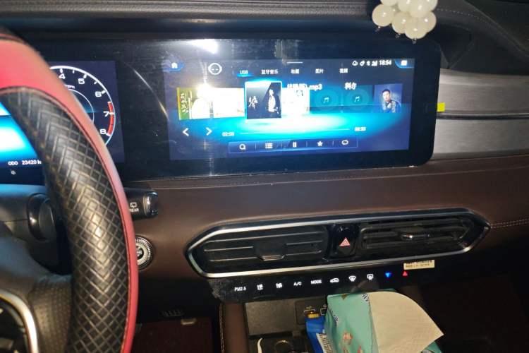 Used JETOUR X90 PLUS 2021 1.6TD DCT Villa 7-Seater Audio And AC Panel