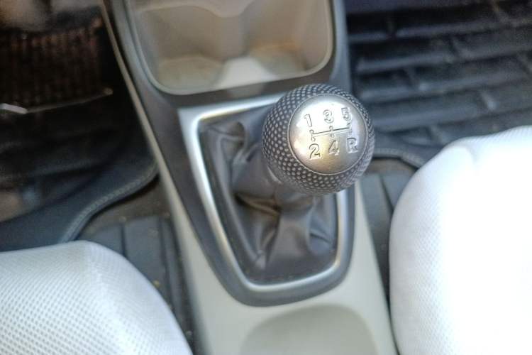 Used Honda City Classic 2014 Style 1.5L Manual Elite Edition Gear Lever