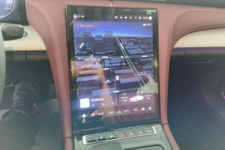 Used Hongqi H5 2025 2.0T Automatic Flag Edition – 500 000 Units Commemorative Version