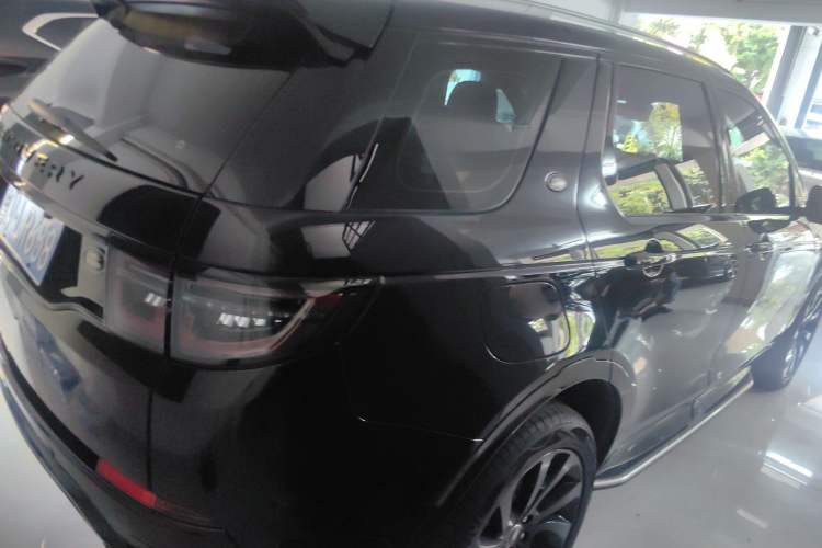 Used Land Rover Discovery Sport 2021 249 PS R-Dynamic S Performance Edition Exterior 3