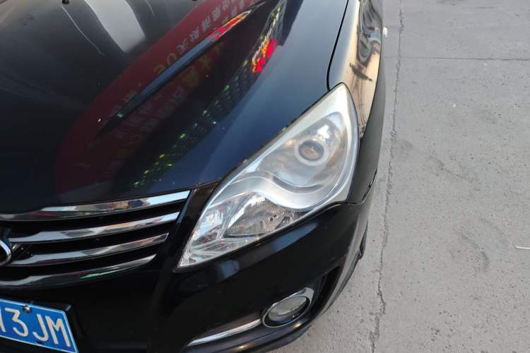 Used Hyundai Celesta 2015 1.6L Manual Comfort Model
