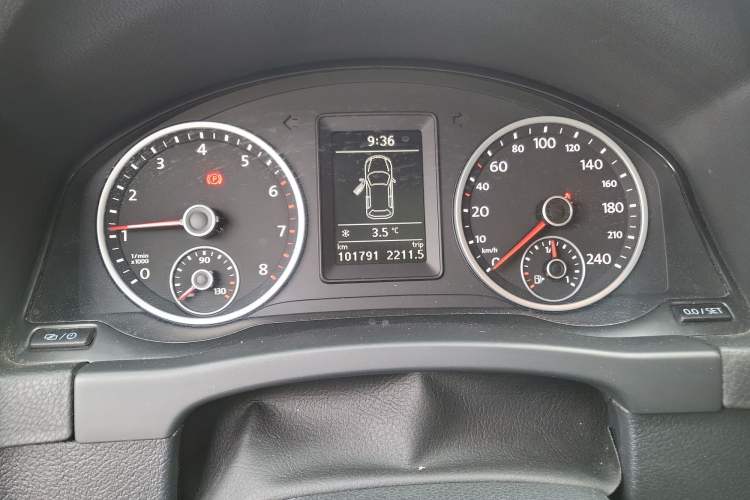 Used Volkswagen Tiguan 2015 1.8TSI Manual Two-Wheel-Drive Limited Edition
