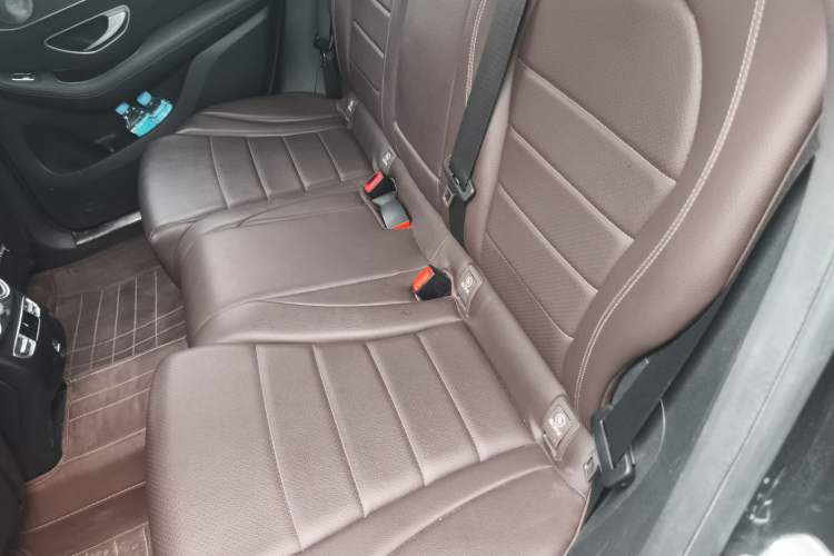 Used Mercedes-Benz GLC 2021 GLC 300 L 4MATIC Dynamic Model Left Rear Seat