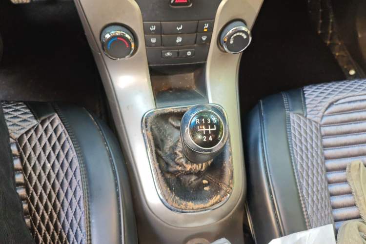 Used Chevrolet Cruze 2015 1.5L Classic SL MT
