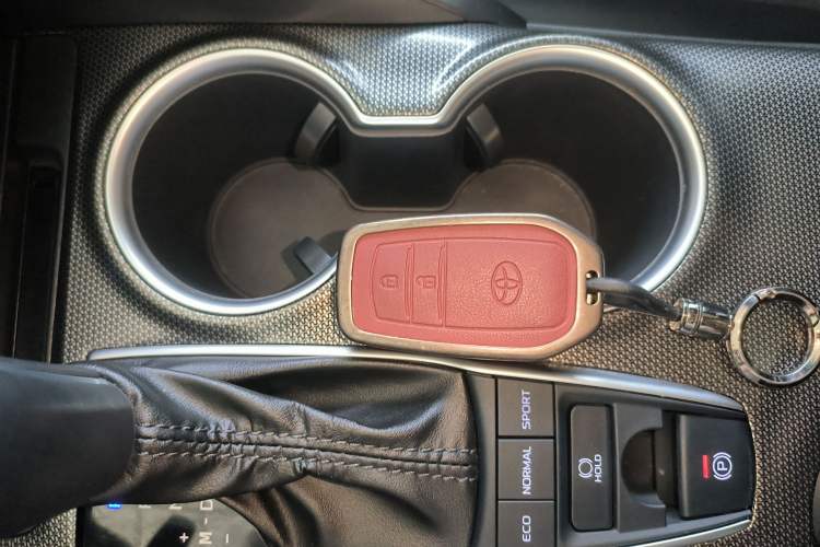 Used Toyota Camry 2022 2.0S Knight Edition Vehicle Key