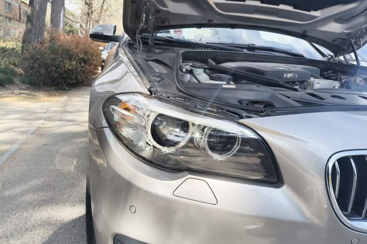 Used BMW 5 Series 2017 520Li Elegant Edition Right Front Headlight