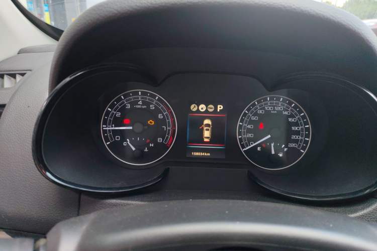 Used Dongfeng Fengdu MX5 2016 2.0L Automatic Flagship Edition
