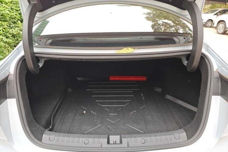 Used BYD Qin L 2024 DM-i 80KM Leading Model
