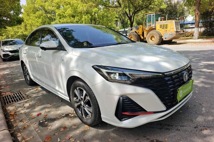 Used CHANGAN Eado 2022 PLUS Blue Whale NE 1.4T GDI DCT Prestige Edition Front Right 45 Deg