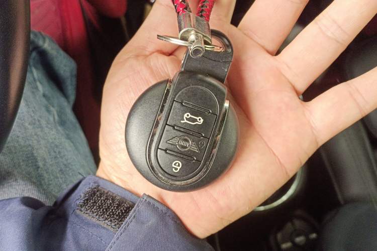 Used MINI 2019 1.5T COOPER CABRIO Temptation Edition Vehicle Key