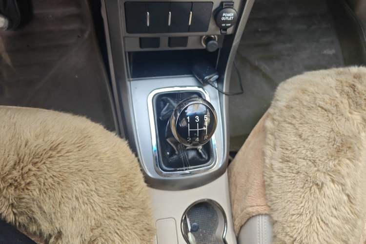 Used Geely Auto Classic Emgrand 2013 Sedan 1.5L Manual Elite Model
