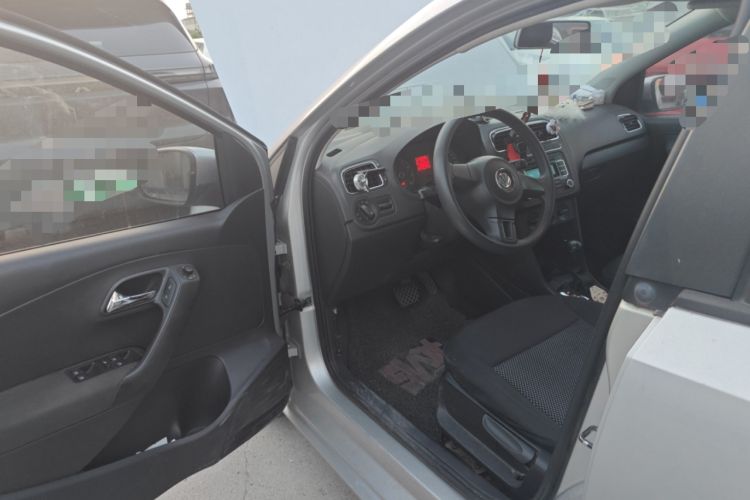 Used Volkswagen Polo 2011 1.6L Automatic ZhiShang Version