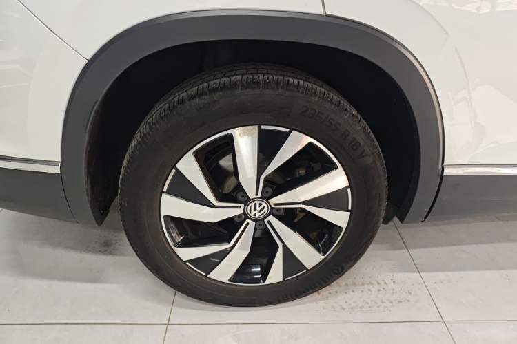 Used Volkswagen Tayron 2019 330TSI Two-Wheel Drive Luxury Model China VI Standard
