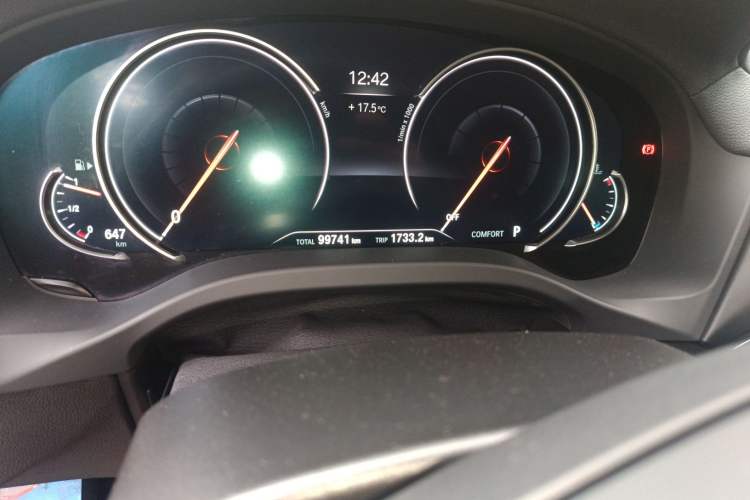 Used BMW X3 2018 xDrive28i Luxury Package China V Odometer Close Up