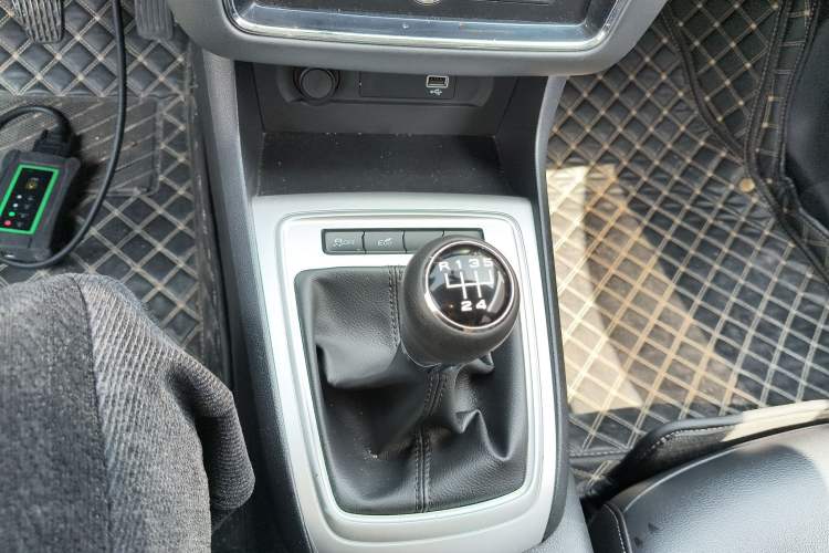 Used Roewe i6 2020 PLUS 1.6L Manual 4G Connect Glory Flagship Edition