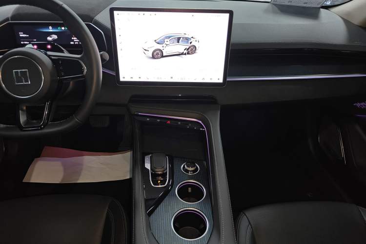 Used Zeekr 001 2022 Ultra-Long Range Single-Motor WE Version Audio And AC Panel