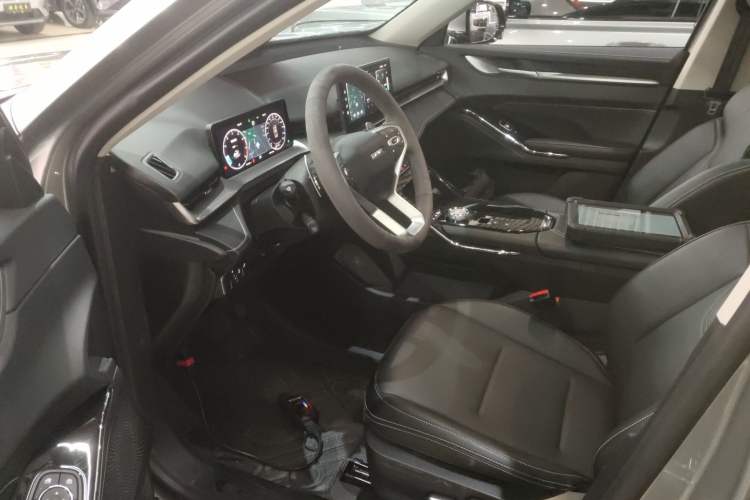 Used Haval H6 2024 1.5T Two-Wheel-Drive Classic Edition
