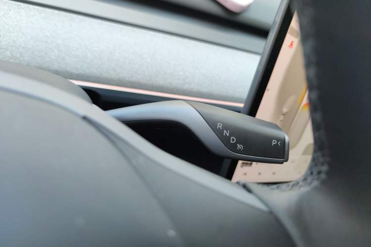 Used Tesla Model Y 2024 Rear-Wheel-Drive Version