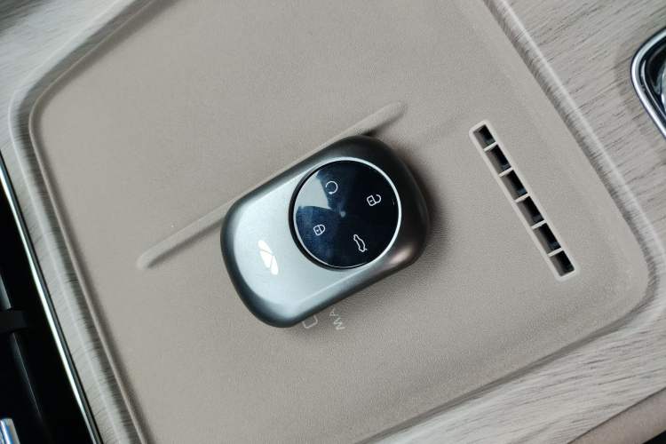 Used Chery Fengyun T8 2025 1.5T 130km Deluxe Version 5 Seats
