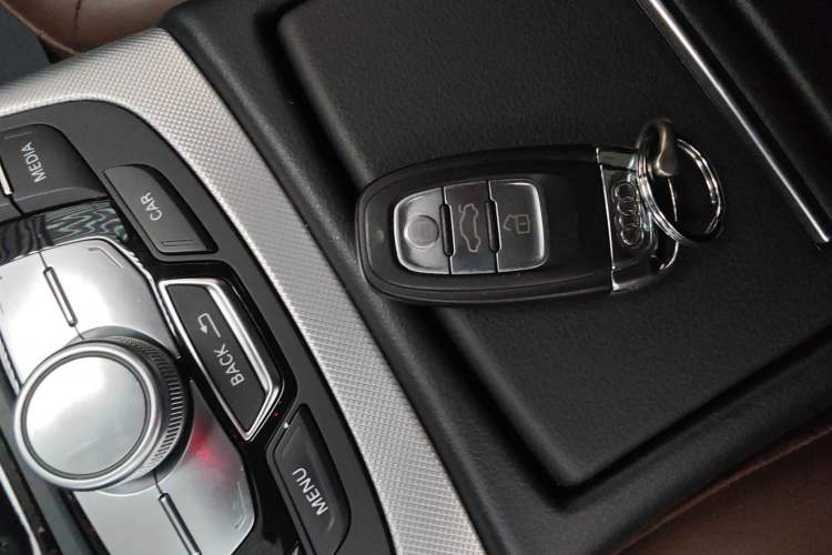 Used Audi A6L 2018 30th Anniversary Edition 35 TFSI Sport Edition
