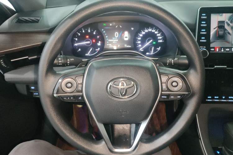 Used Toyota Avalon 2019 2.5L Ambition Version China VI Standard
