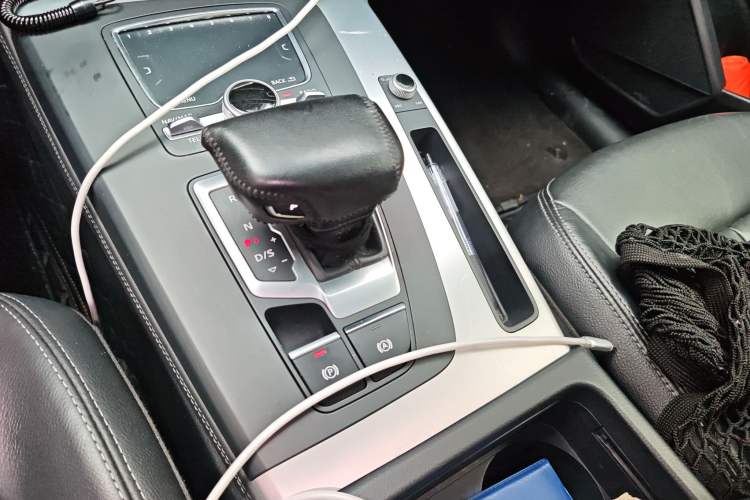 Used Audi Q5L 2020 Updated 40 TFSI Prestige Fashion Edition
