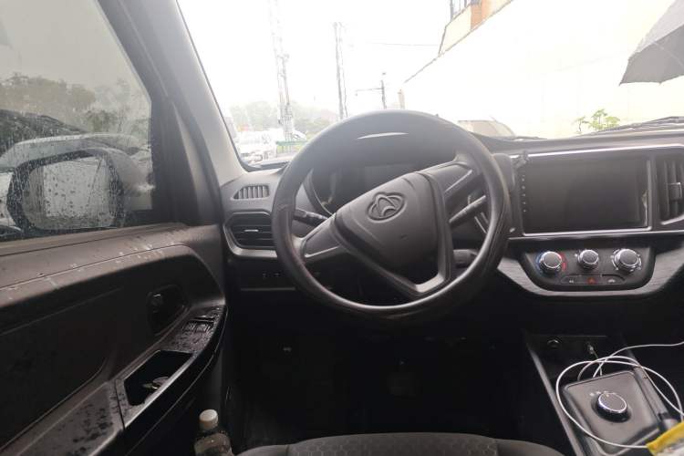 Used CHANGAN KAICHENG Ruixing EM60 2025 Passenger Version Comfort Edition 6 Seats 300 km Range Side-Hinged Doors Steering Wheel