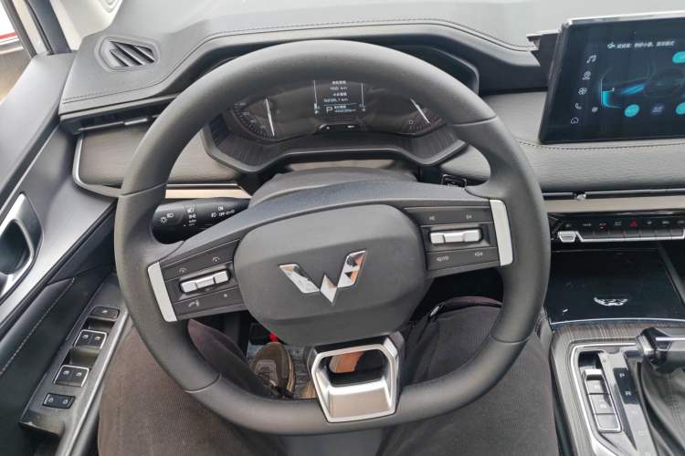 Used Wuling Jiachen 2022 1.5T CVT Smart Luxury Version
