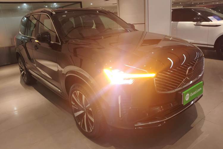 Used Volvo XC90 2025 Facelifted B5 Zhiyi Luxury Edition 5 Seats