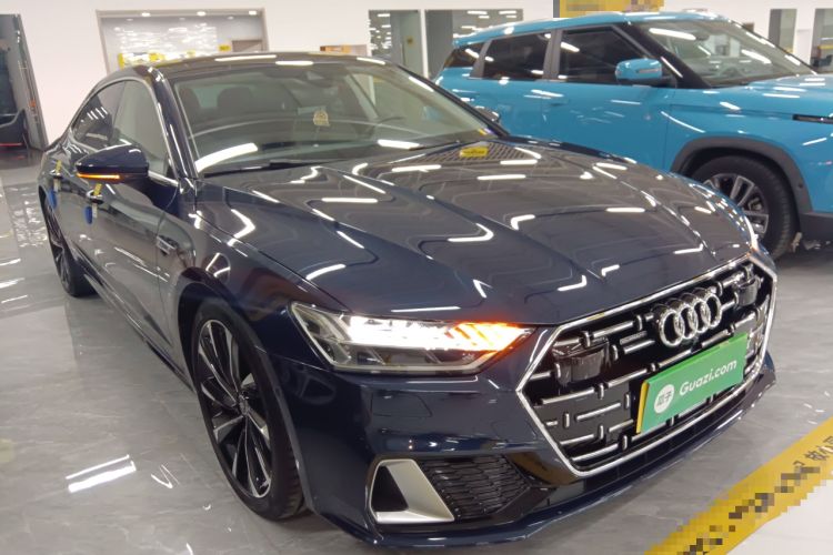Used Audi A7L 2022 55 TFSI quattro S-line Zhiyuan Crystal Flow Package
