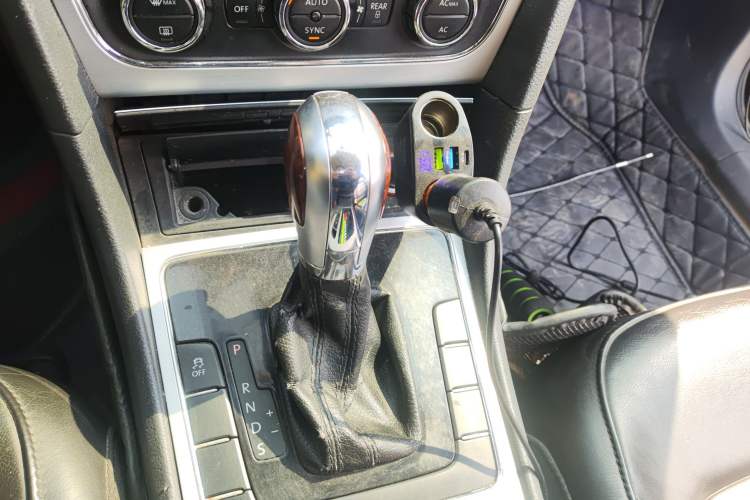 Used Volkswagen Passat 2011 1.8TSI Automatic Prestige Edition
