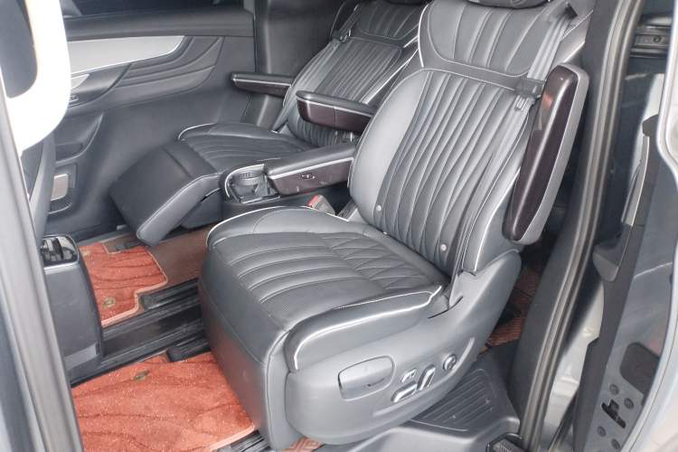 Used Roewe iMAX8 2021 400TGI Supreme Series Prestige Edition