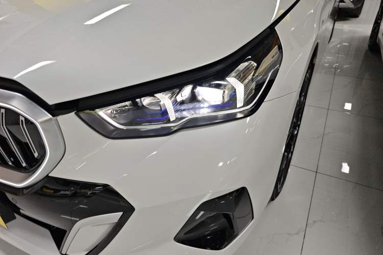 Used BMW 5 Series 2025 530Li Luxury Edition M Sport Package
