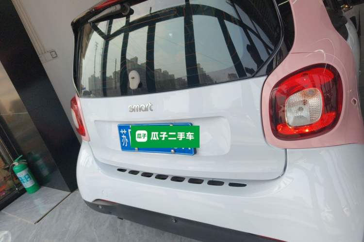 Used smart fortwo 2015 1.0L 52 kW Hardtop Passion Edition
