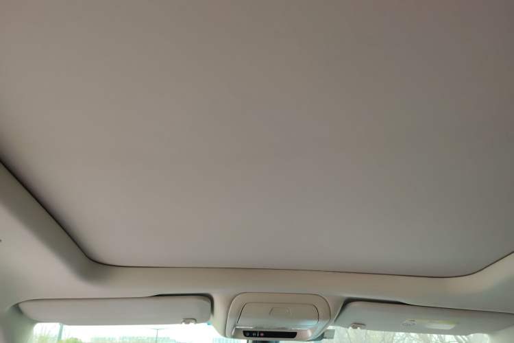 Used Cadillac XT5 2017 Anniversary Edition 28T Four-Wheel Drive Luxury Model