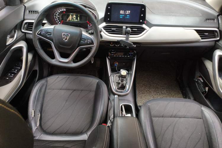 Used Baojun 510 2017 1.5L Manual Fashion Model
