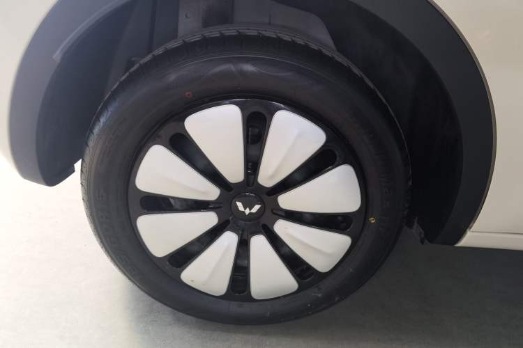 Used Wuling Bingo 2025 410 km Lingxi Deluxe Edition Exterior 5