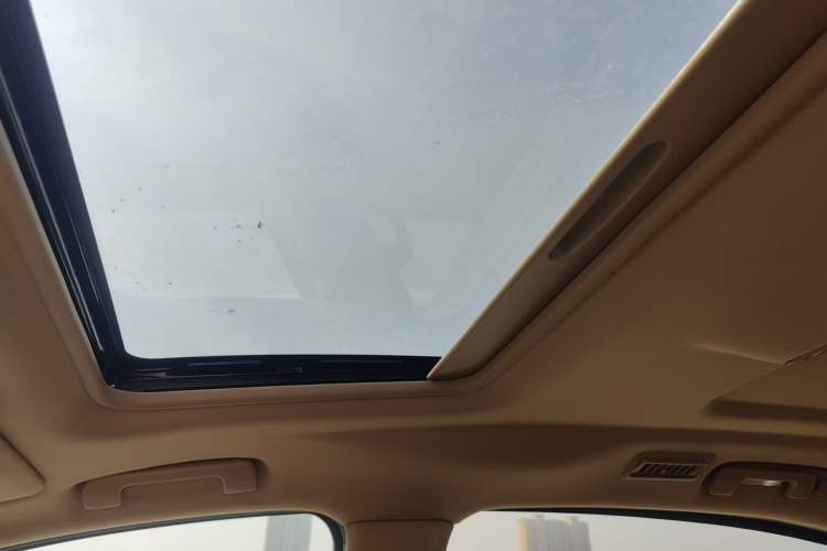 Used Buick GL8 2017 ES 28T Premium Version China V Standard Headliner