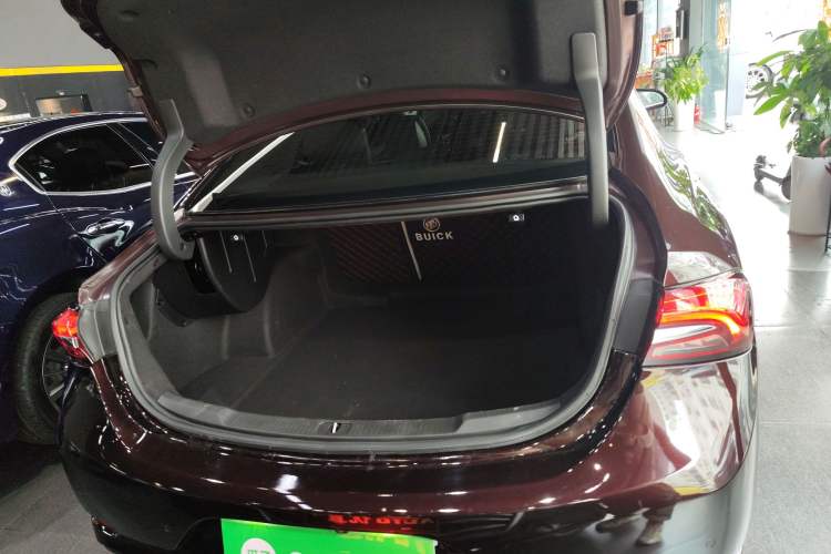 Used Buick LaCrosse 2022 Avenir Avia First Edition Trunk
