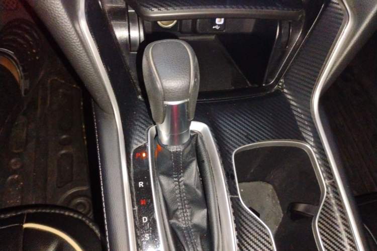 Used Honda Accord 2018 260TURBO Luxury Edition China VI Gear Lever